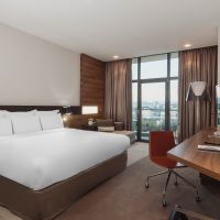 /content/images/pages/1138/zoomi_pullman_executive_city_view.jpg