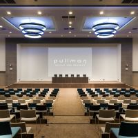 /content/images/pages/492/zoomi_conference_platane_theater.jpg